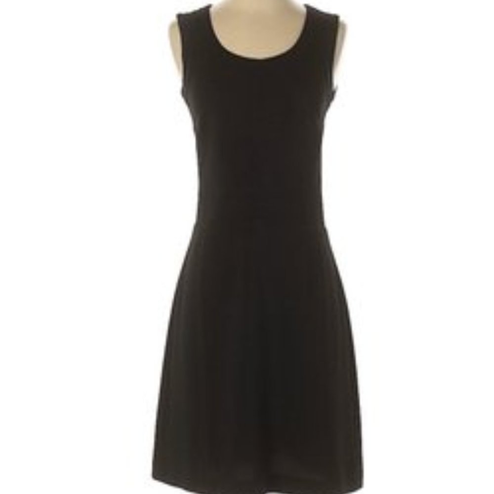 Club Monaco fit&flare keyhole sleeveless Dress 0/2